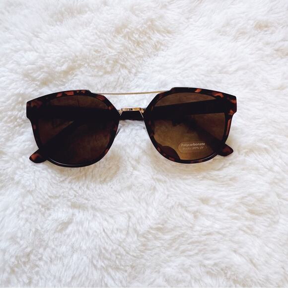 Stylens Other - Ansel Tortoise Brown Bold Round Sunglasses